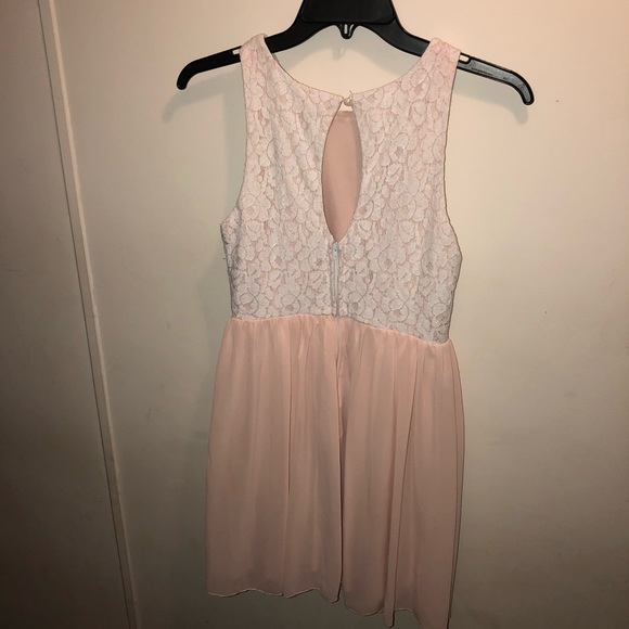 Emerald Sundae Peach colored dress - Picture 2 of 3